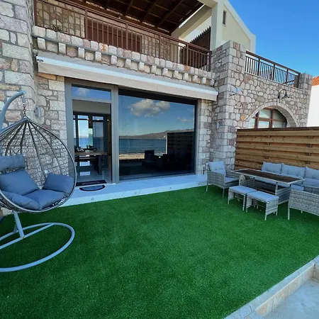 Seafront Luxury Suite With Jacuzzi & Sauna Monemvasia Exterior photo
